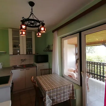 Nyaraló Romantisches Ferienhaeuschen In Den Weinbergen Von Mit Schoener Aussicht Garabonc