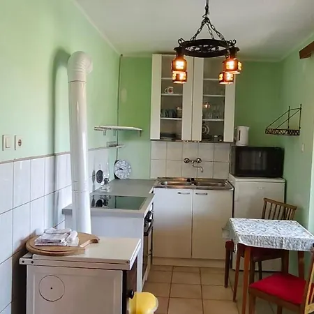 Semesterbostad Romantisches Ferienhaeuschen In Den Weinbergen Von Mit Schoener Aussicht