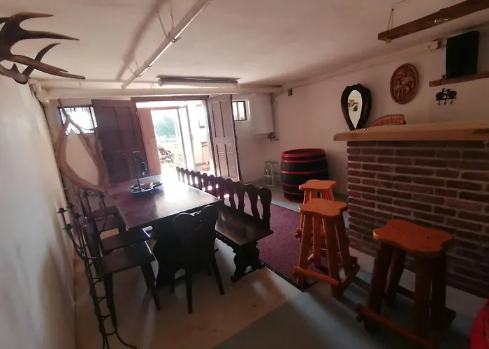 Romantisches Ferienhaeuschen In Den Weinbergen Von Mit Schoener Aussicht בית נופש Garabonc